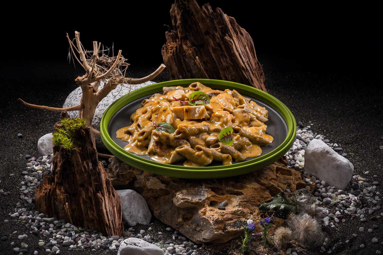 Adventure Menu cvrččí proteinové penne s kuřecím masem v kreolské krémové omáčce 01