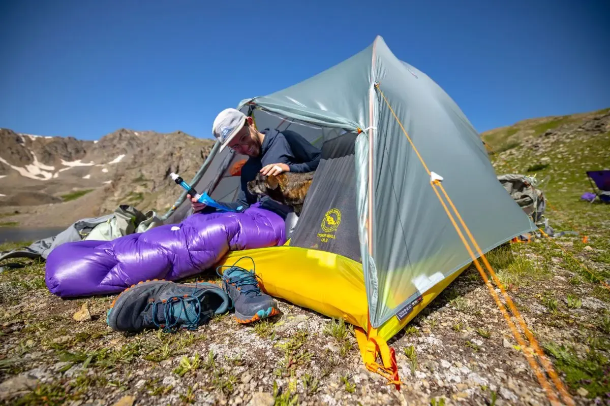 Big-Agnes-Fly-Creek-UL-3-lifestyle-04.webp