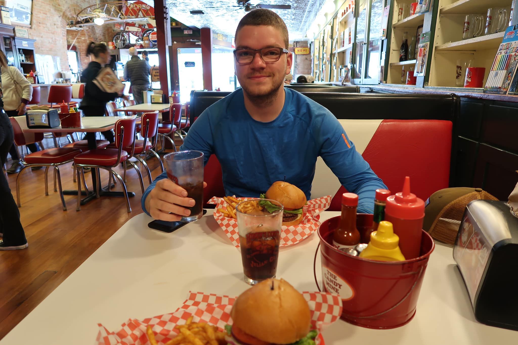 58812170_386291765299676_8585516724214824960_o