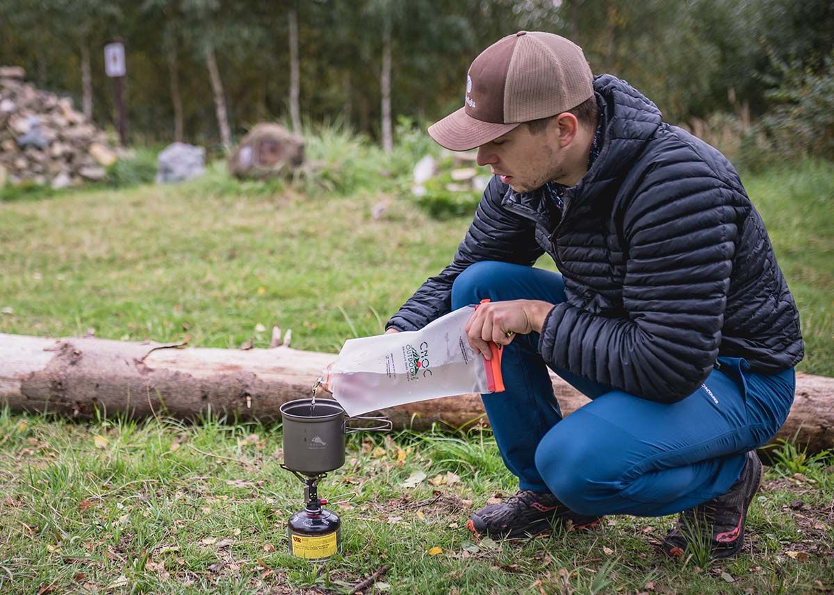 Skládací Láhev CNOC Vecto 2l (2)