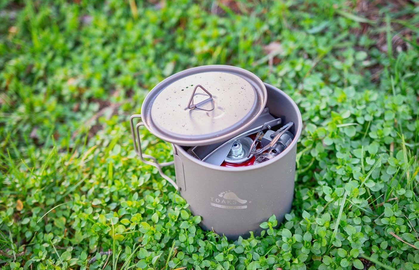 Set na vaření titanové nádobí Toaks a MSR PocketRocket