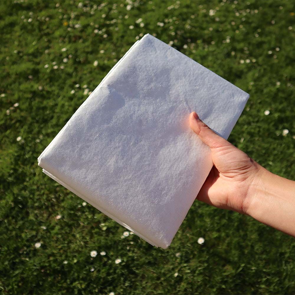 Dupont Tyvek ultralehká podlážka pod karimatku a stan 250x150 cm pro 2 osoby